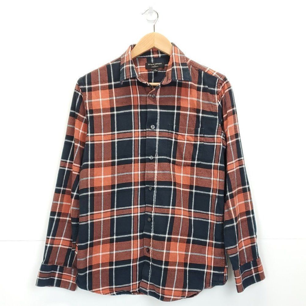 Banana Republic Plaid  Flannel Button Down Shirt - Picture 2 of 8